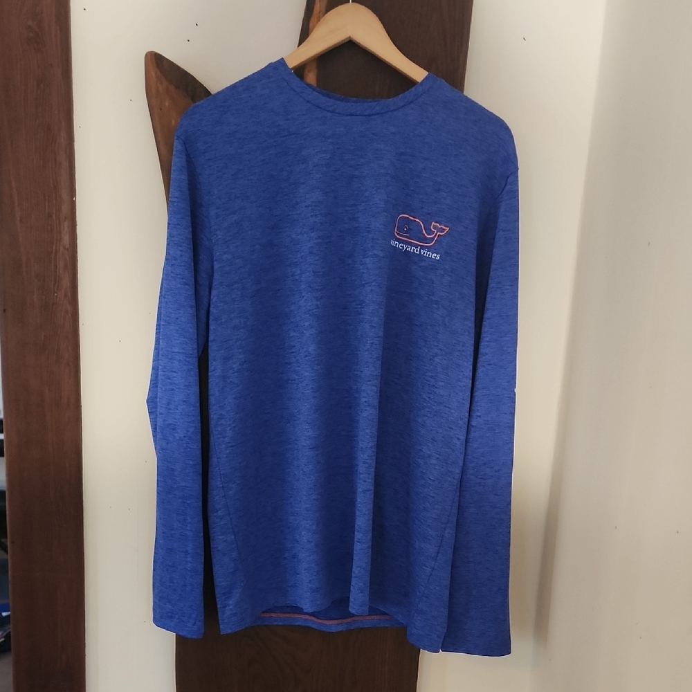 Vineyard Vines Performance Series Long Sleeve Graphic Tee Whale Harbor Size M